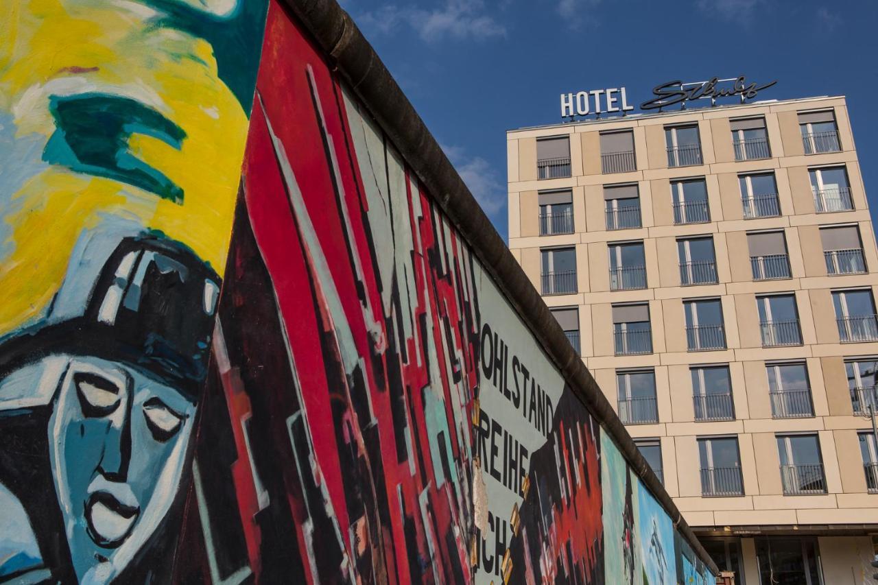 Schulz Hotel Berlin Wall At The East Side Gallery Exterior photo